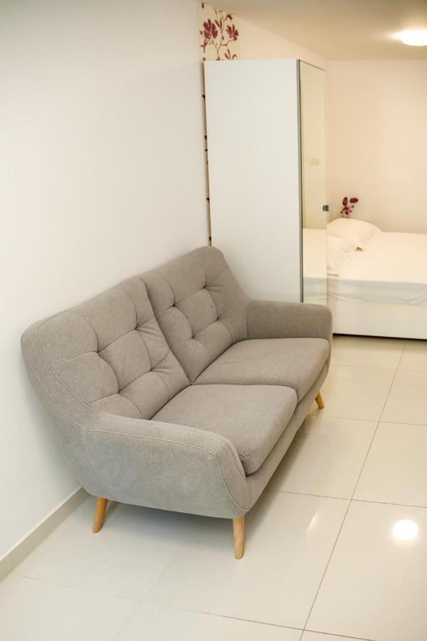Отель Studio Apartman Сплит Экстерьер фото