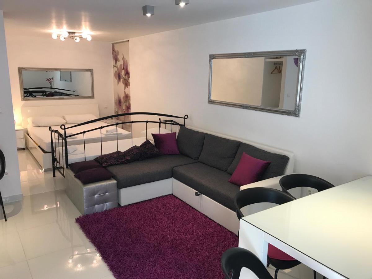Отель Studio Apartman Сплит Экстерьер фото